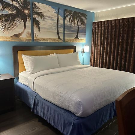 Days Inn & Suites By Wyndham Tampa - Ybor City Εξωτερικό φωτογραφία