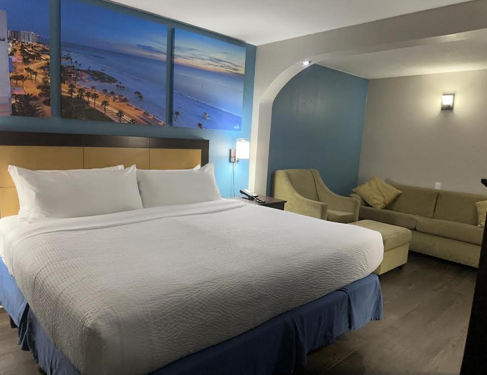 Days Inn & Suites By Wyndham Tampa - Ybor City Εξωτερικό φωτογραφία